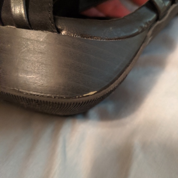 Shoes - Picture 3 of 5